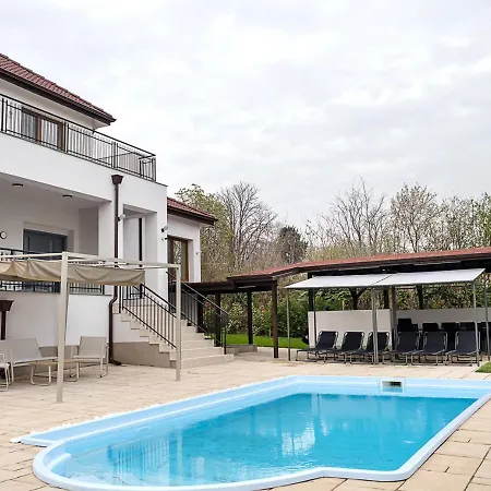Private With 5bd, Pool & Stunning Sea Views By Flat Mаnаger Villa *