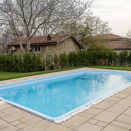 Private With 5bd, Pool & Stunning Sea Views By Flat Mаnаger Várna