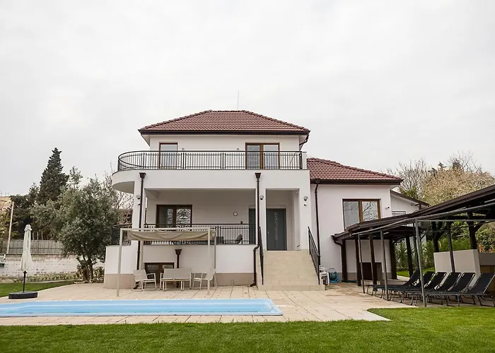 Vilă Private With 5bd, Pool & Stunning Sea Views By Flat Mаnаger