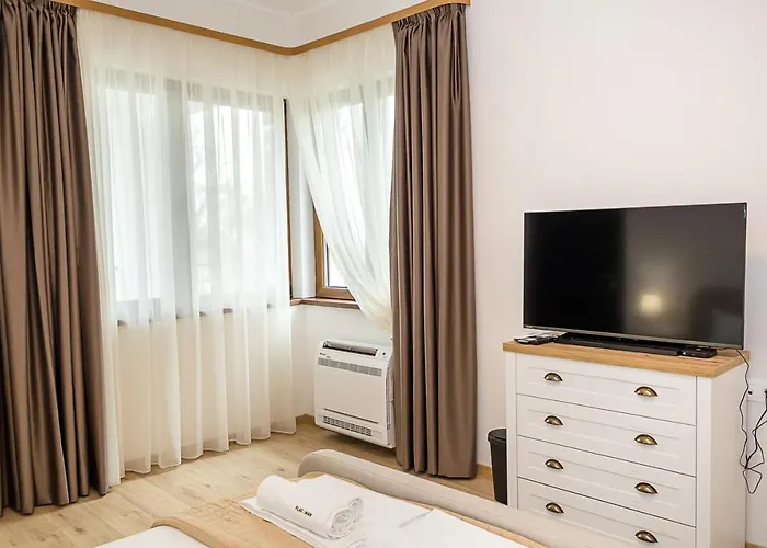 Vilă Private With 5bd, Pool & Stunning Sea Views By Flat Mаnаger *