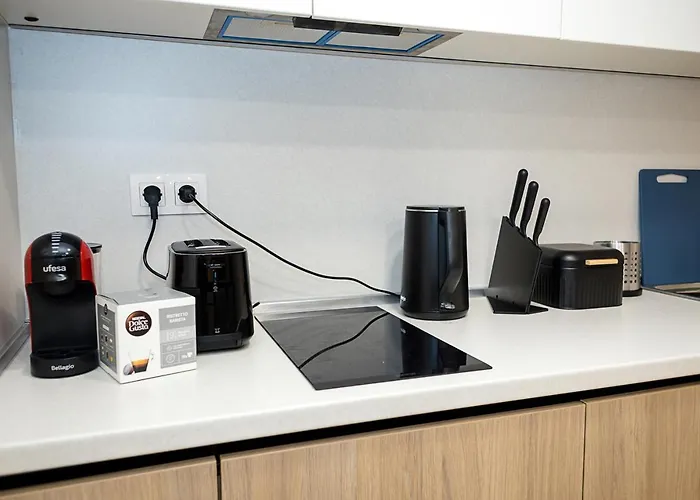 Private With 5bd, Pool & Stunning Sea Views By Flat Mаnаger