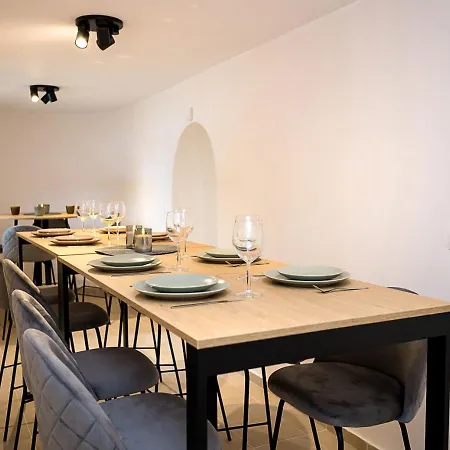 Villa Private With 5bd, Pool & Stunning Sea Views By Flat Mаnаger