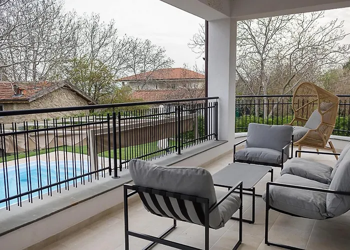 Villa Private With 5bd, Pool & Stunning Sea Views By Flat Mаnаger